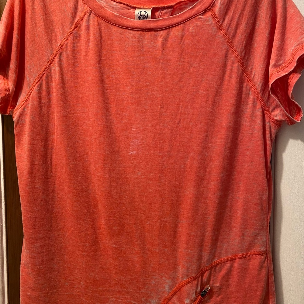 Te Verde Coral Short Sleeve Tee